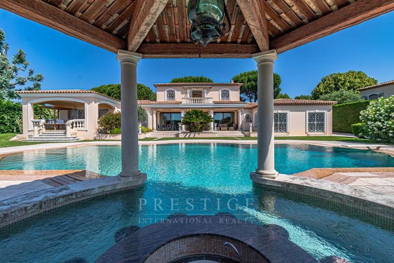 Maison - 347 m² - 7 pièces