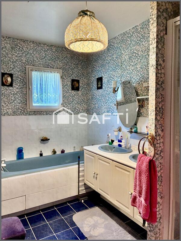 Maison - 197 m² - 7 pièces