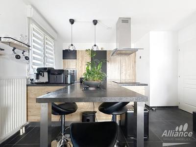 Appartement - 75 m² - 4 pièces