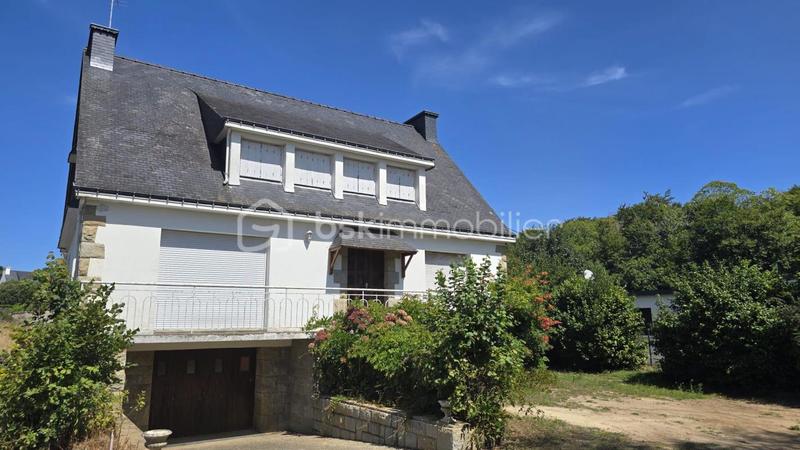 Maison - 144 m² - 8 pièces