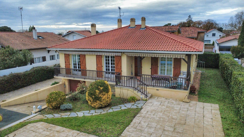 Villa - 138 m² - 6 pièces