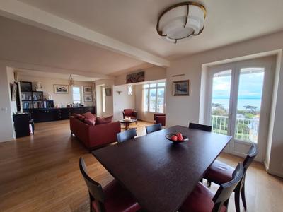 Appartement - 130 m² - 4 pièces