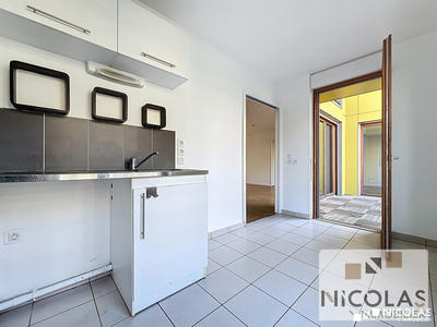 Appartement - 83 m² - 4 pièces