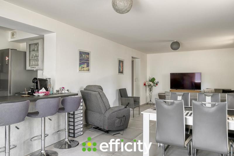 Appartement - 100 m² - 4 pièces