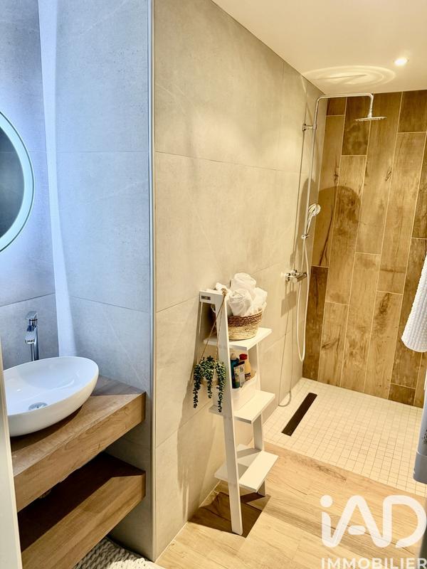 Maison - 198 m² - 7 pièces