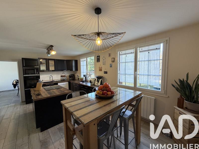 Maison - 139 m² - 6 pièces