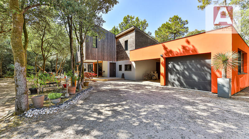 Maison - 162 m² - 5 pièces