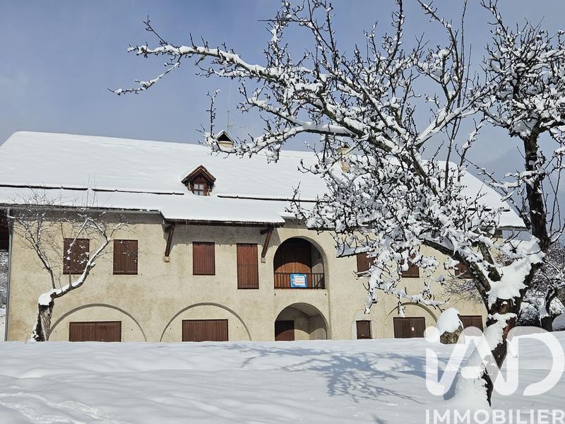 Maison de maîtres - 372 m² - 14 pièces