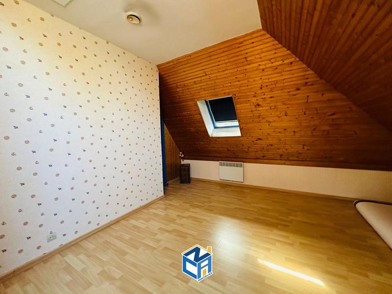 Maison - 214 m² - 9 pièces