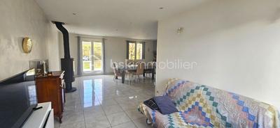 Maison - 128 m² - 7 pièces