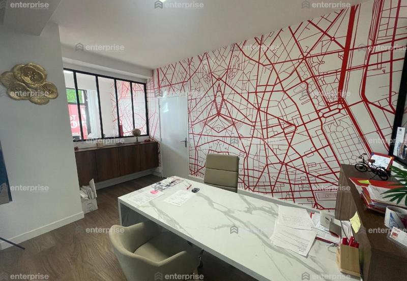 Local commercial - 230 m²