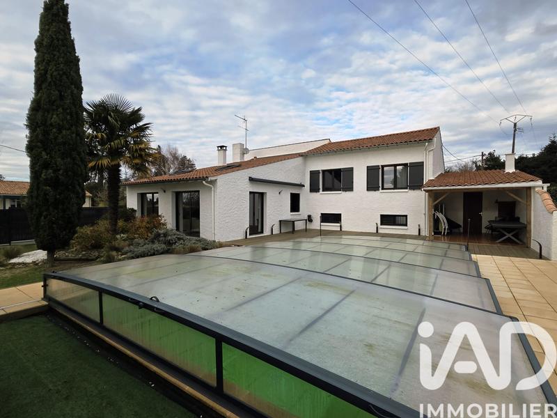 Maison - 176 m² - 6 pièces