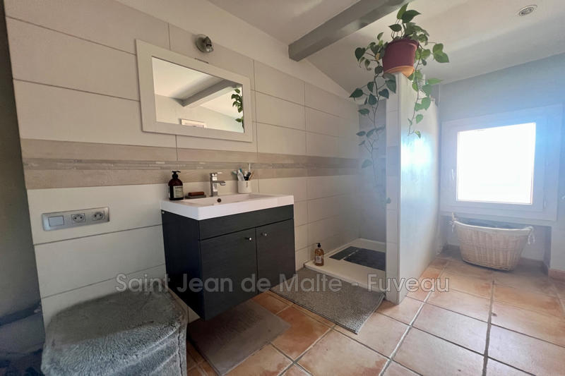 Maison - 84 m² - 4 pièces