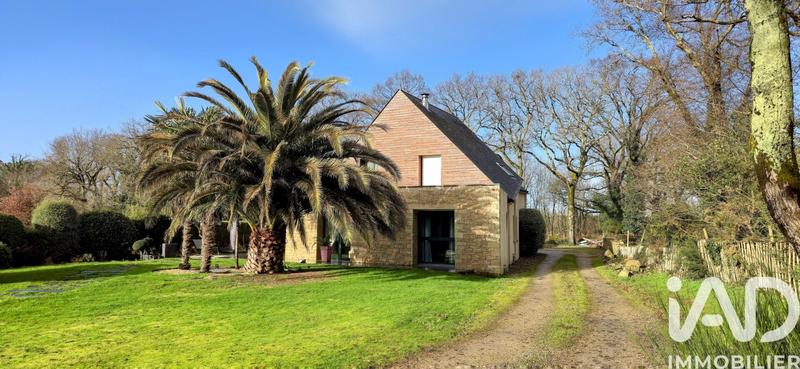 Maison - 255 m² - 6 pièces