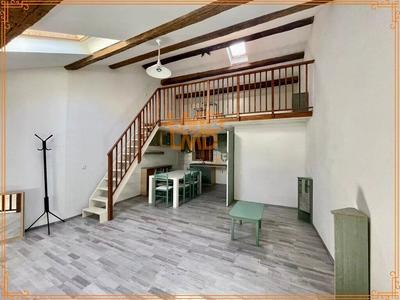 Maison de maîtres - 247 m² - 14 pièces