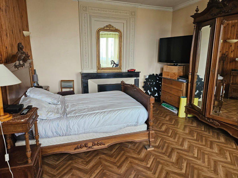 Propriété - 337 m² - 13 pièces