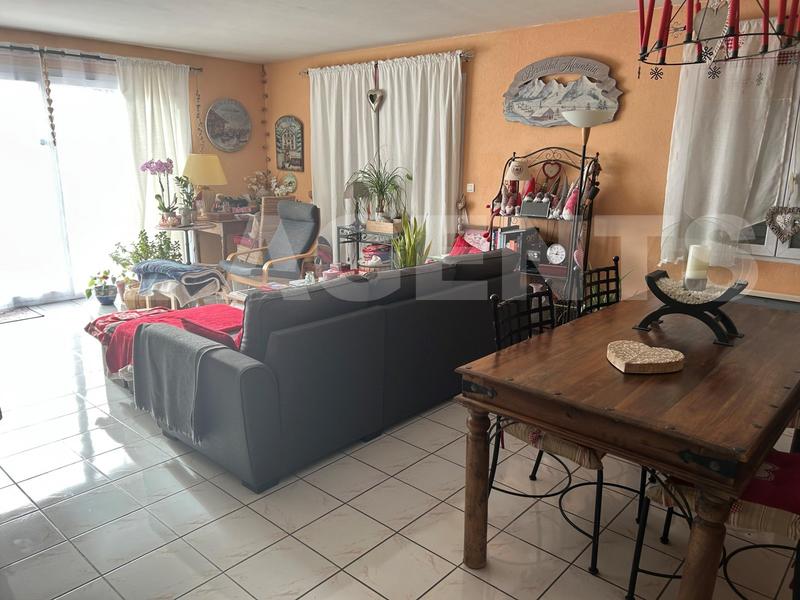 Maison - 180 m² - 7 pièces