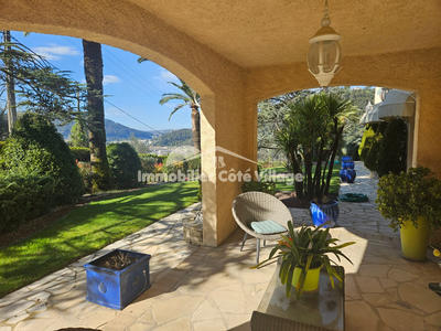 Villa - 276 m² - 8 pièces