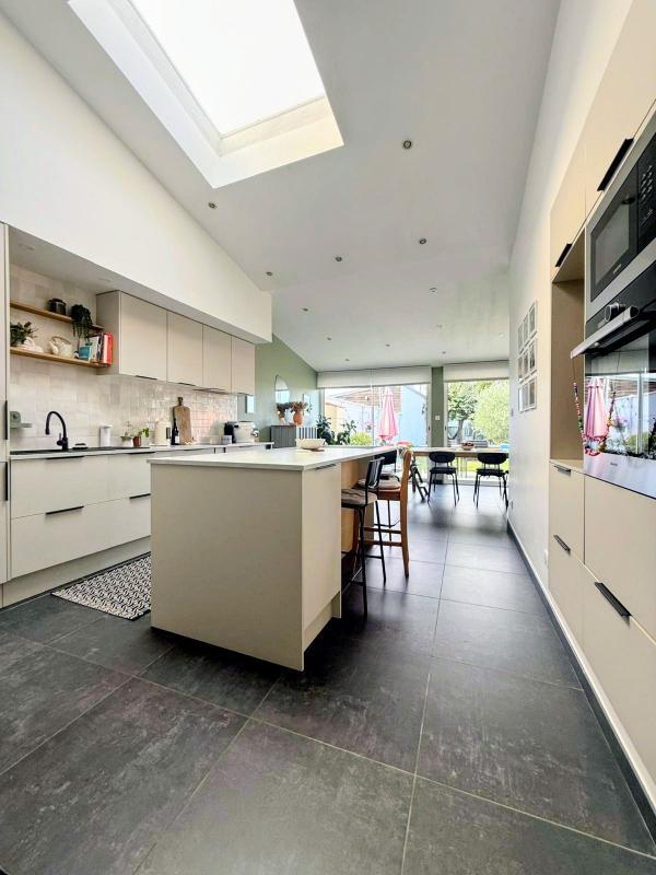 Maison - 162 m² - 6 pièces