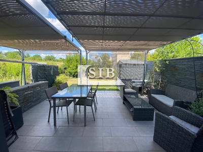 Maison - 98 m² - 6 pièces