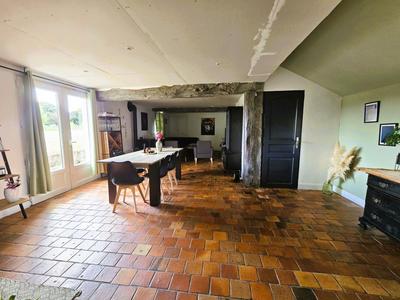 Maison - 135 m² - 5 pièces
