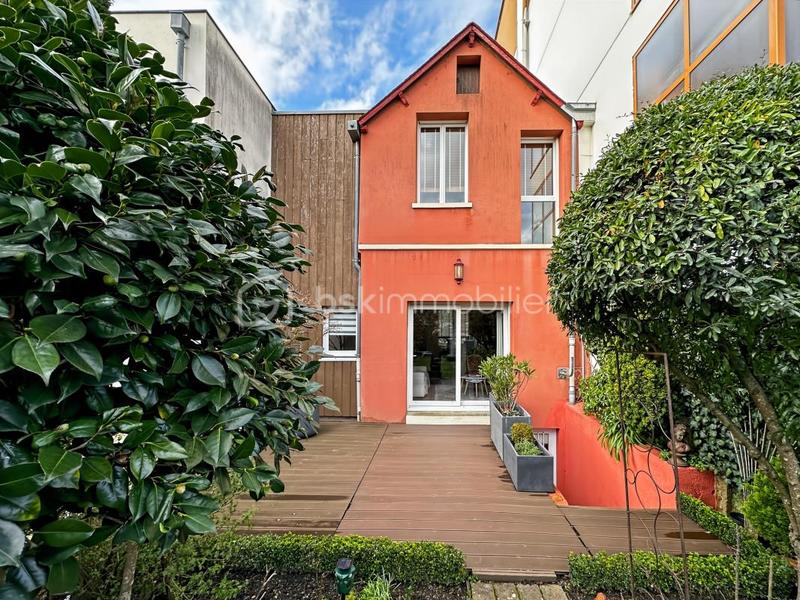 Maison de ville - 70 m² - 4 pièces