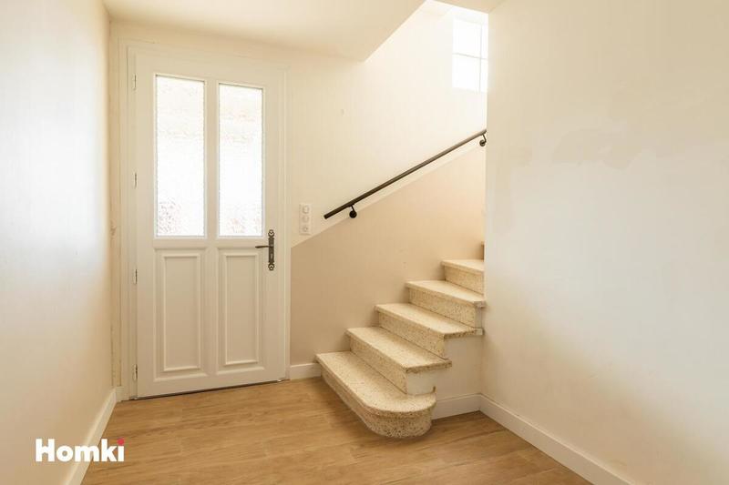 Maison - 210 m² - 7 pièces