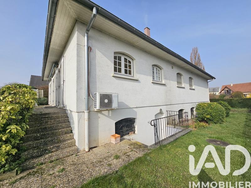 Maison - 223 m² - 8 pièces