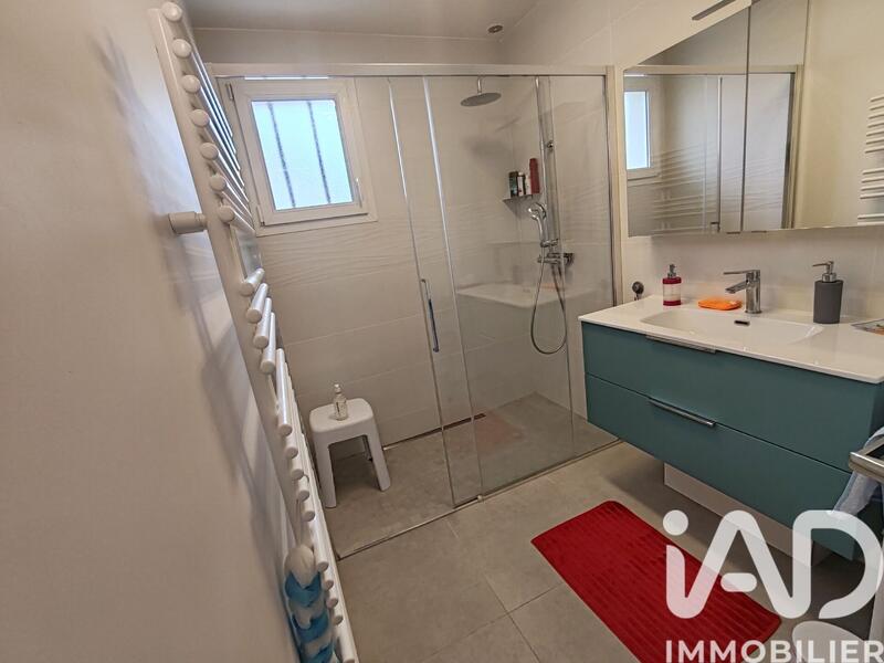 Maison - 95 m² - 6 pièces