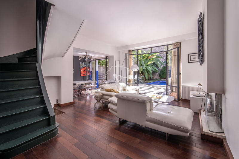 Maison - 172 m² - 9 pièces