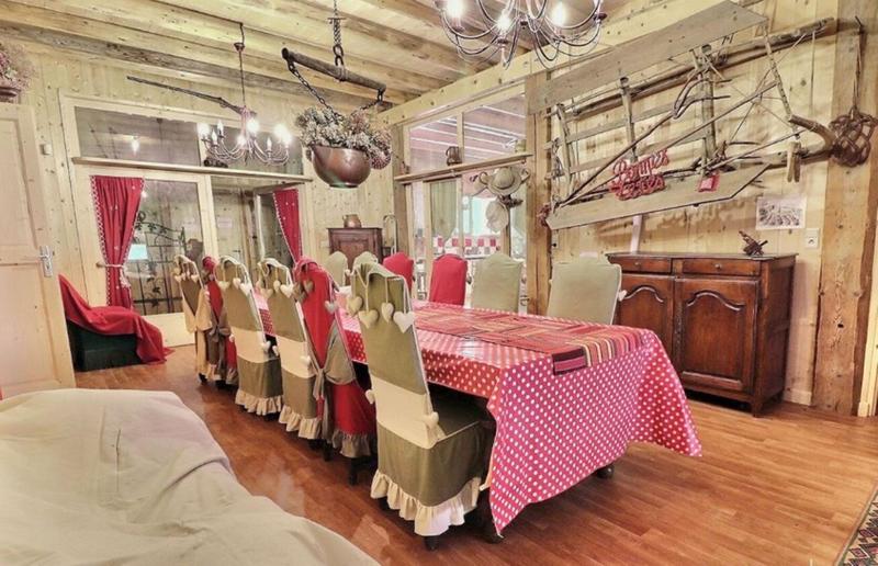 Châlet - 376 m² - 12 pièces