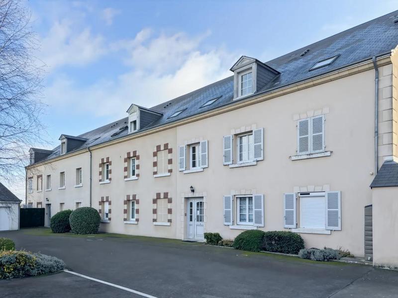 Appartement - 80 m² - 3 pièces