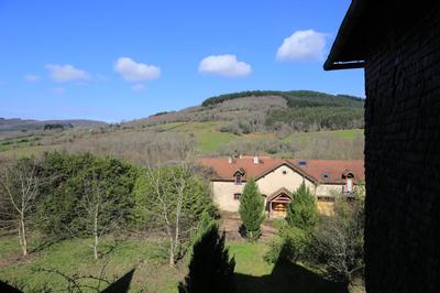 Château - 1 500 m² - 40 pièces