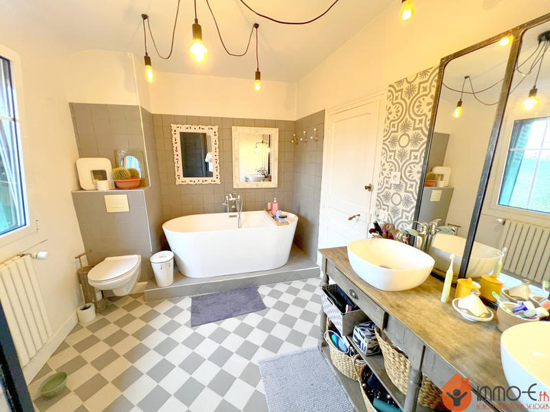 Maison - 130 m² - 5 pièces