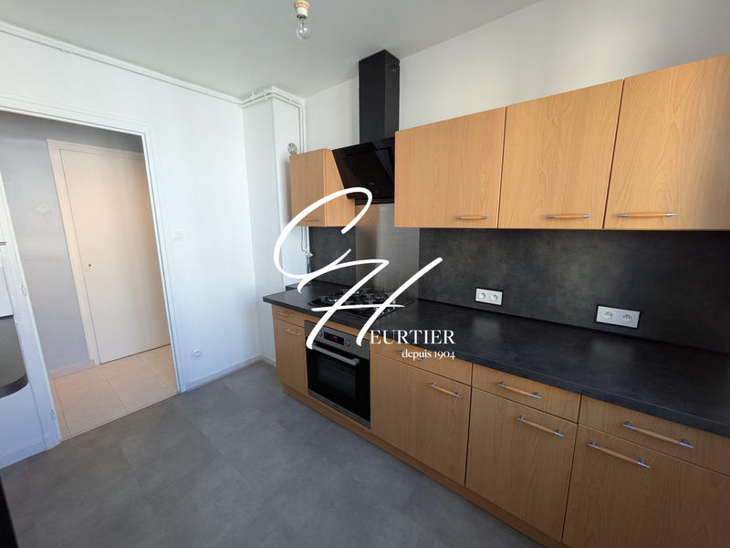 Appartement - 66 m² - 4 pièces