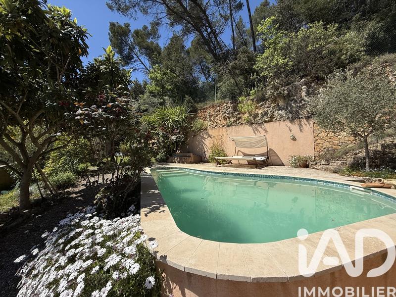 Maison - 111 m² - 5 pièces