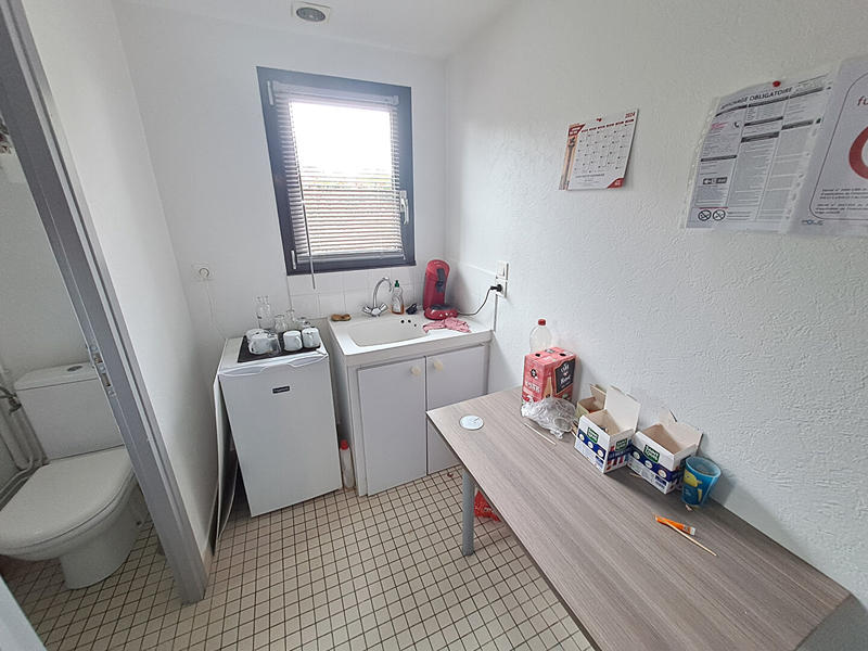 Local commercial - 55 m² - 4 pièces