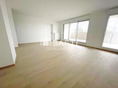 Appartement - 90 m² - 4 pièces
