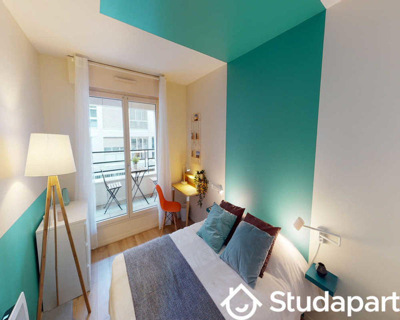 Chambre - 90 m² - 1 pièce