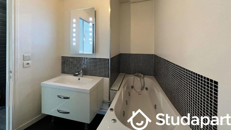 Chambre - 81 m² - 1 pièce