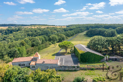 Maison - 190 m² - 7 pièces