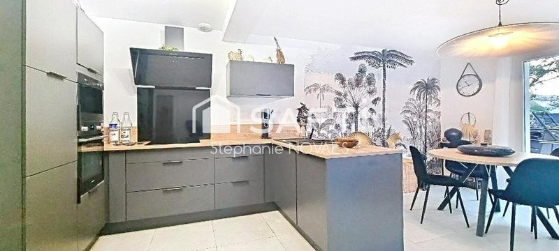 Maison - 85 m² - 4 pièces