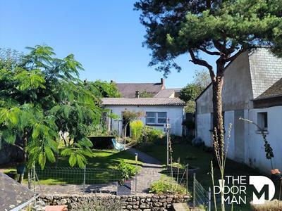 Maison en pierre - 168 m² - 9 pièces