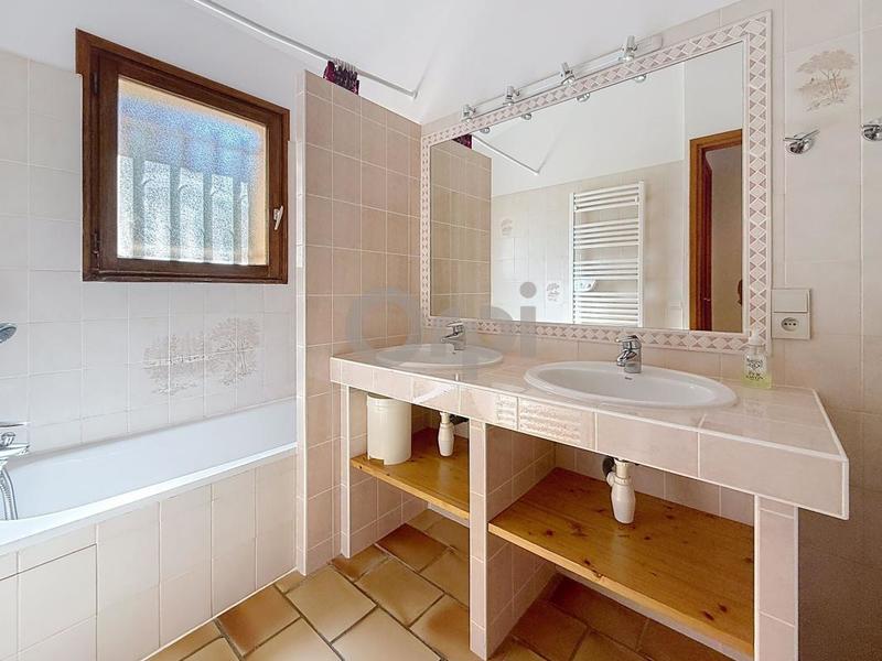 Maison - 116 m² - 6 pièces