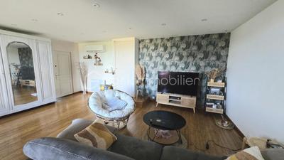 Loft - 81 m² - 2 pièces