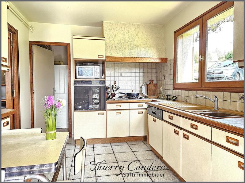 Maison - 181 m² - 10 pièces