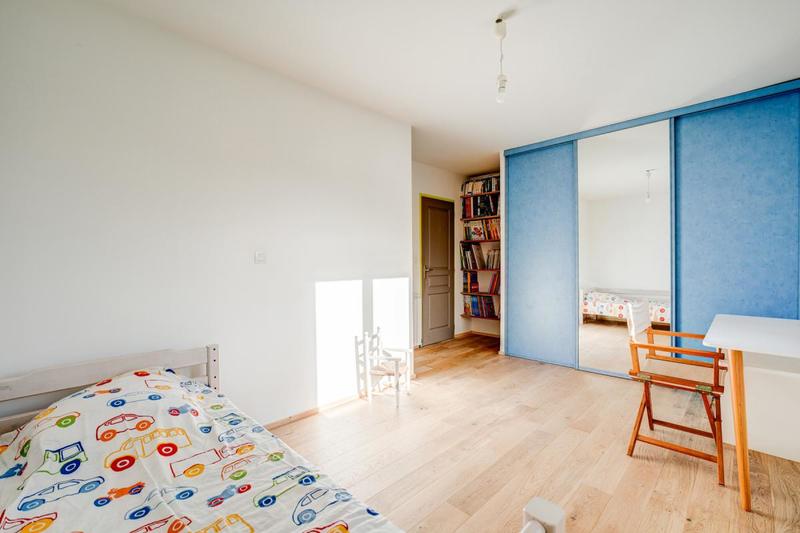 Maison - 212 m² - 7 pièces