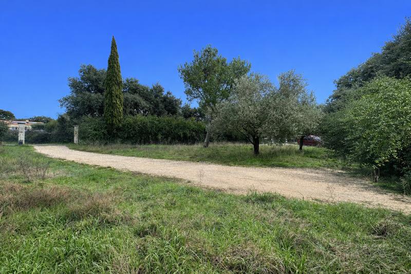 Terrain - 640 m²