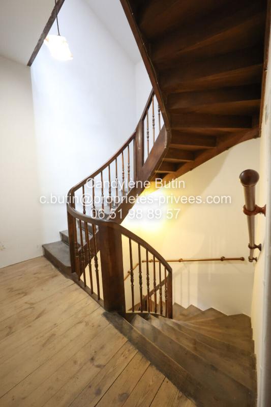 Propriété - 300 m² - 15 pièces