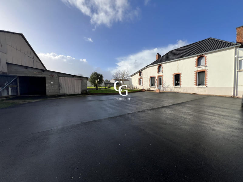 Maison ancienne - 111 m² - 4 pièces